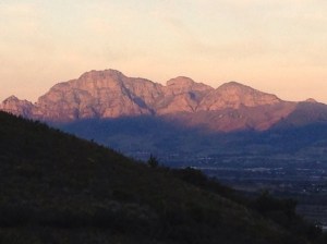 The first rays of sun on the Simonsberg